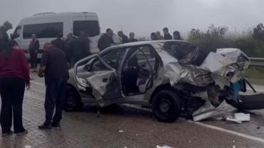 Karabük’te otomobil ile servis otobüsü çarpıştı: 6 yaralı