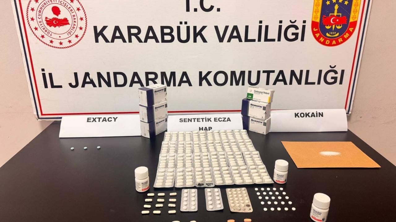 Uyuşturucu operasyonlarında 4 şüpheli yakalandı