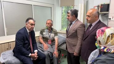 VALİ ÇAĞATAY, GAZ SIZINTISINDAN ETKİLENEN ŞEHİT AİLELERİNİ ZİYARET ETTİ