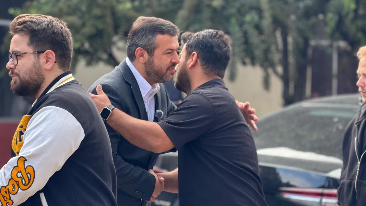 BAŞKAN ÇETİNKAYA, BELEDİYE PERSONELİYLE BAYRAMLAŞTI “BİRLİK BERABERLİĞİMİZ, KARDEŞLİĞİMİZ DAİM OLSUN”